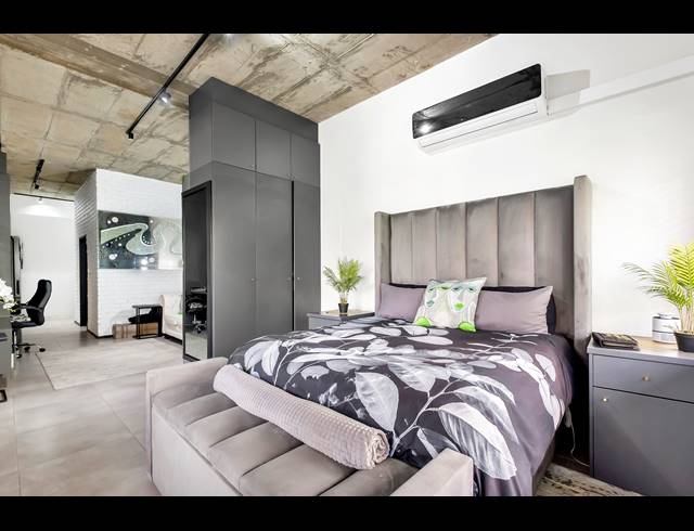 1 BEDROOM APARTMENT FOR SALE IN SANDOWN